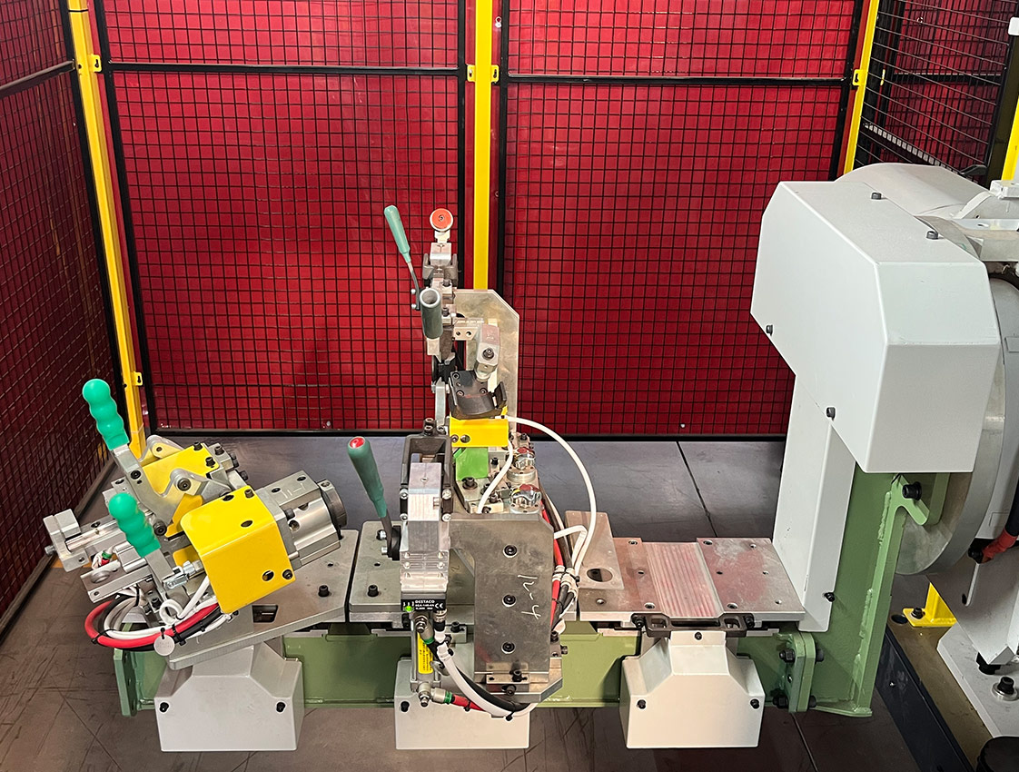 Passenger Vehicle Weld Line Introduction